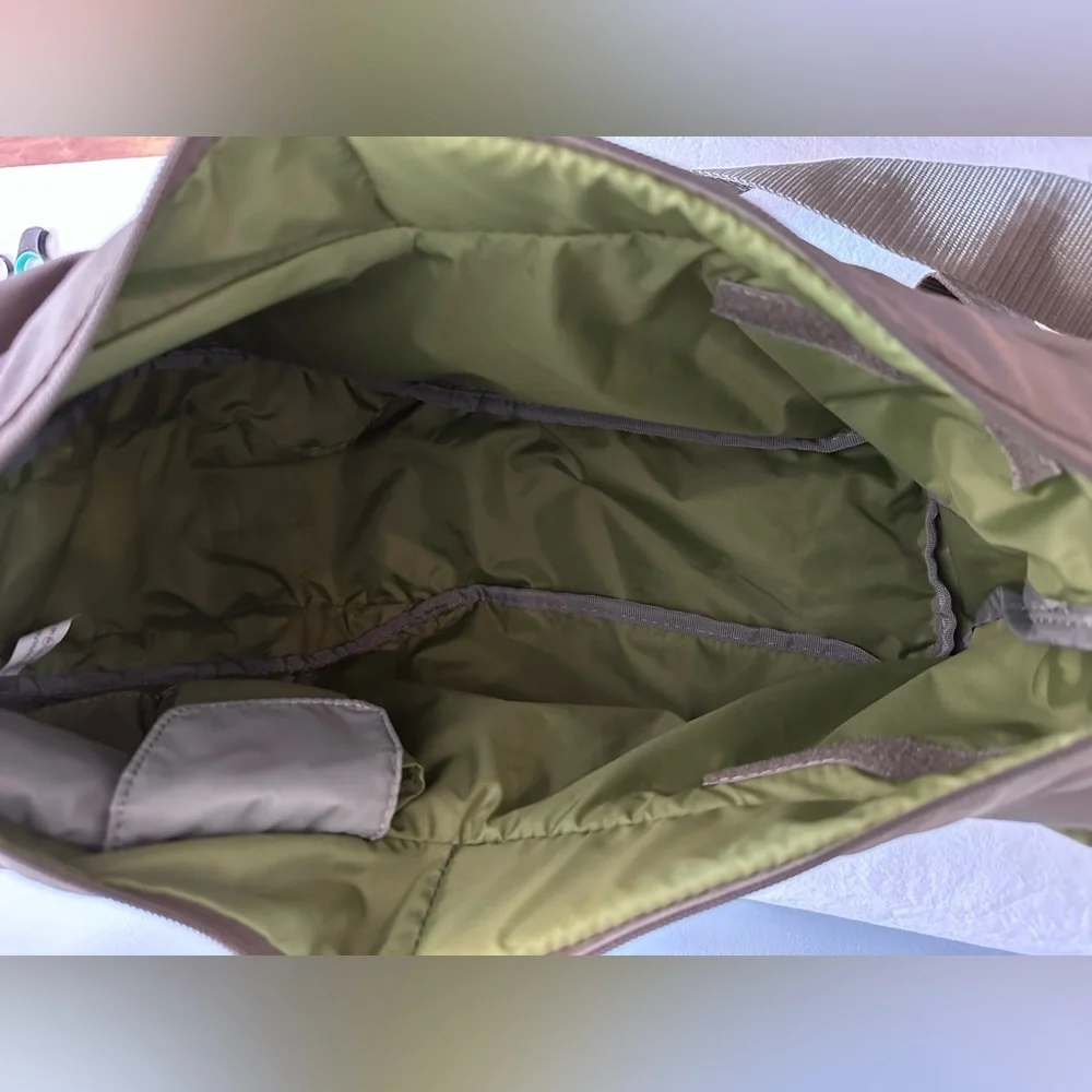 Lowepro Olive Green Passport Sling II Camera Bag/Travelbag